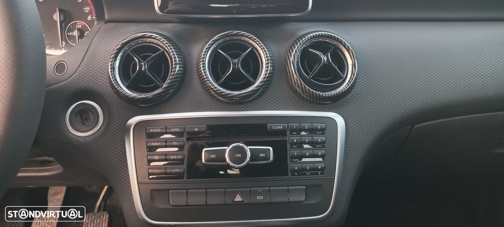 Mercedes-Benz A 160 CDI AMG Line - 40