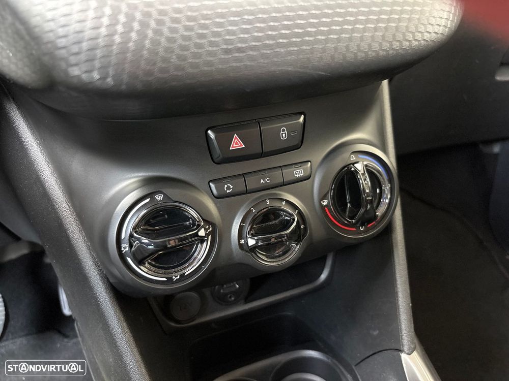 Peugeot 2008 1.2 PureTech Style - 42