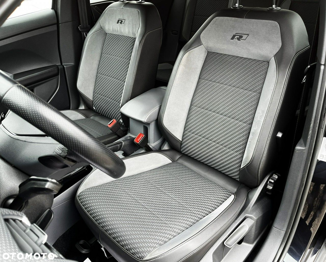 Volkswagen T-Cross 1.0 TSI R-Line DSG - 9