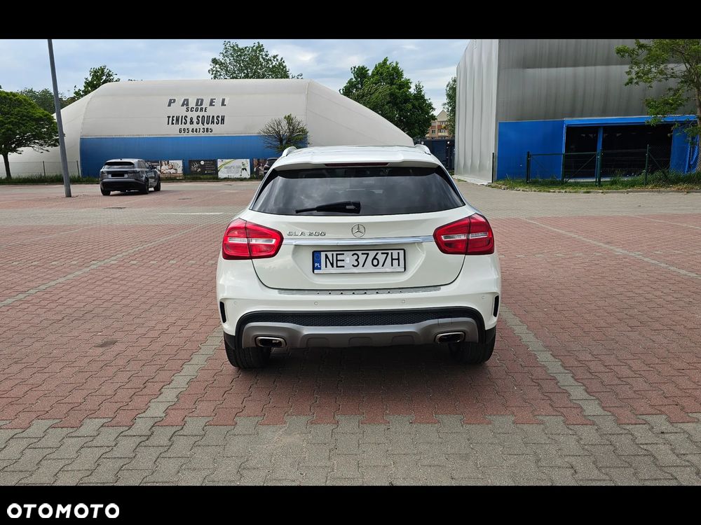 Mercedes-Benz GLA - 6