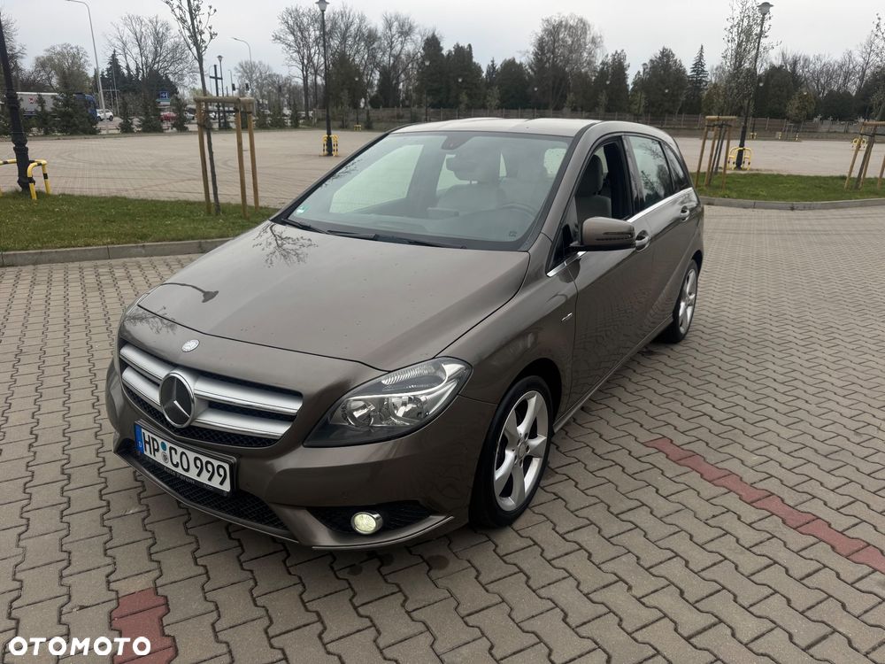 Mercedes-Benz Klasa B 180 BlueEFFICIENCY Edition Style - 4