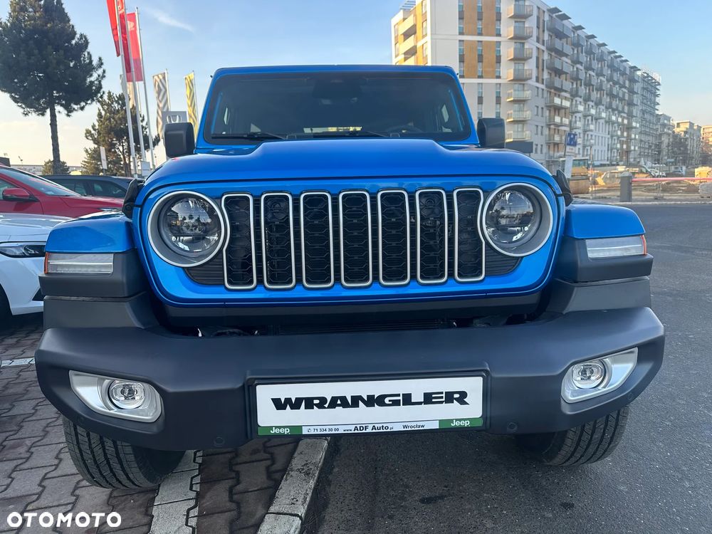 Jeep Wrangler Unlimited GME 2.0 Turbo Sahara - 2