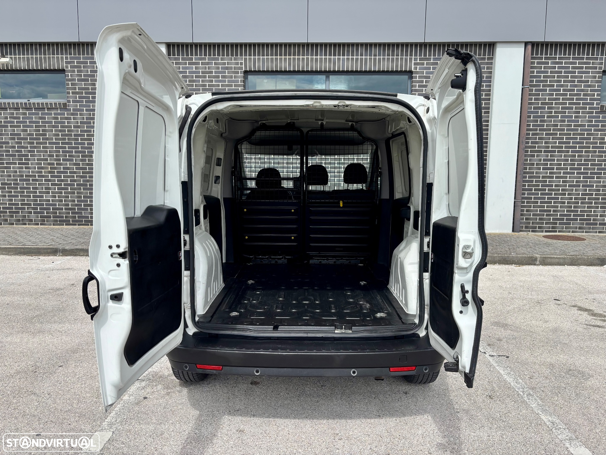 Fiat Doblo 1.3 Multijet - 24