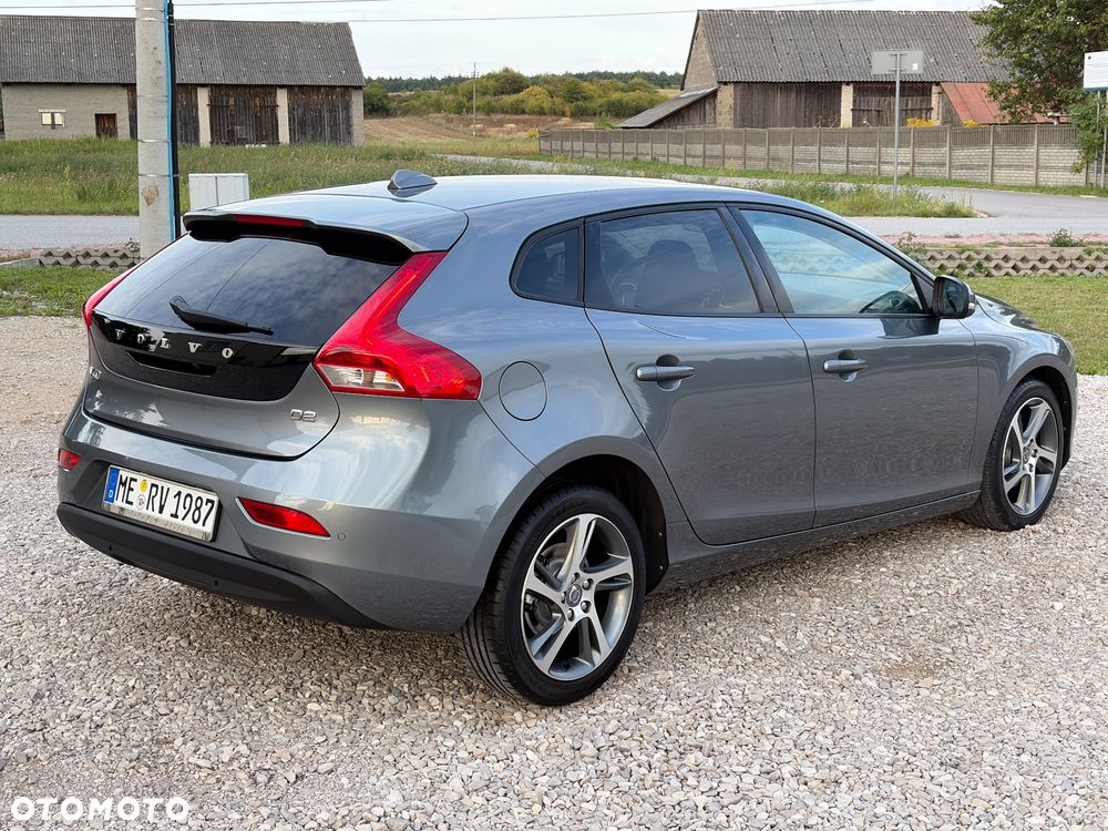 Volvo V40 D2 Momentum - 5