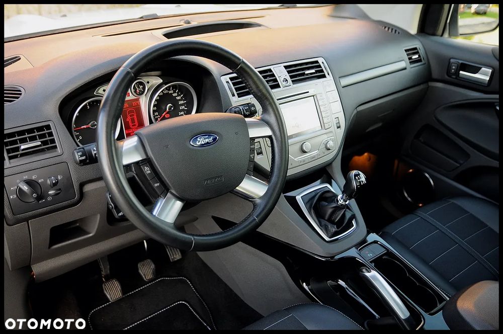 Ford Kuga 2.0 TDCi Titanium - 5