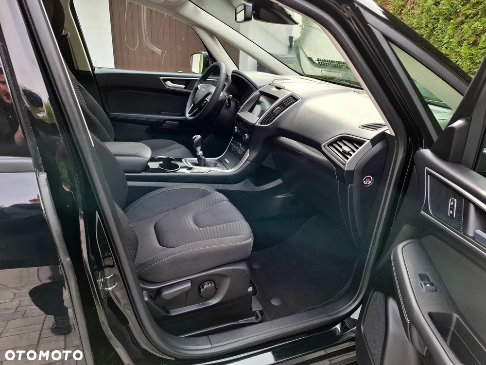 Ford S-Max - 13