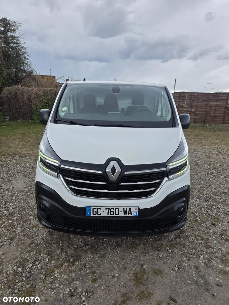 Renault Trafic - 2