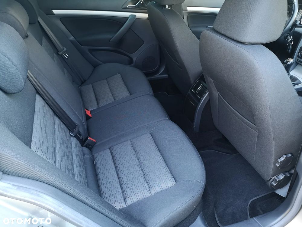 Skoda Octavia 1.2 TSI Ambiente - 28