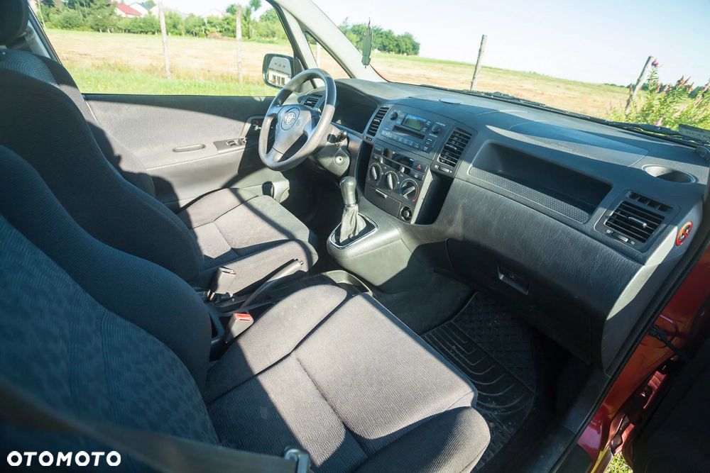 Toyota Corolla Verso 1.6 Terra - 9