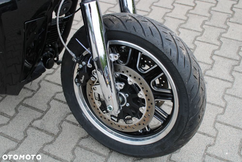 Indian Roadmaster - 10