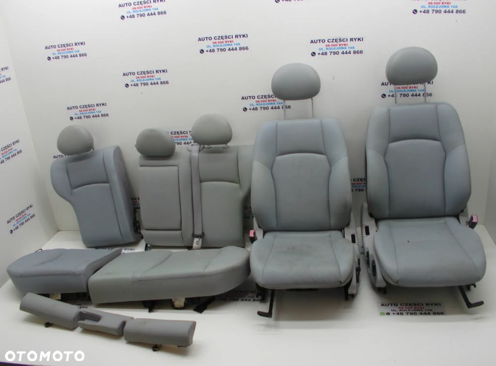 Mercedes W203 Kombi Fotele Kanapa Siedzenia - 1