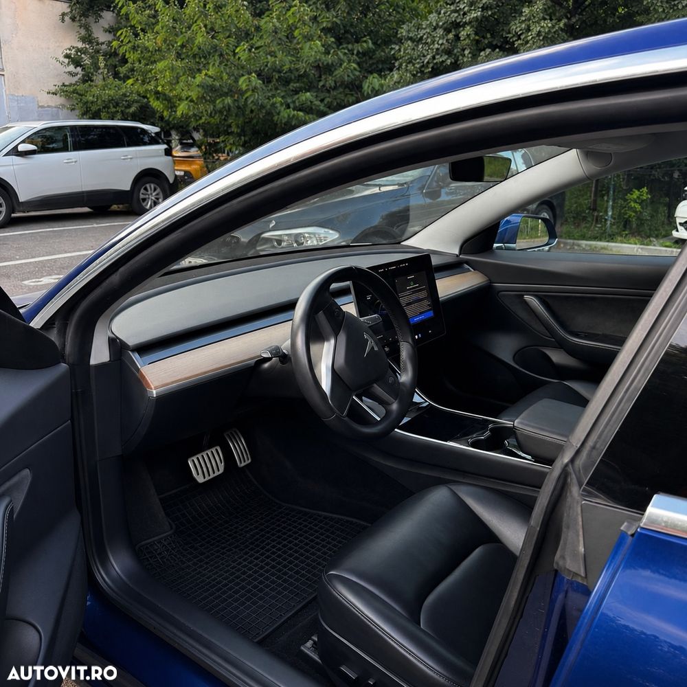Tesla Model 3 Langstreckenbatterie Allradantrieb Dual Motor - 7
