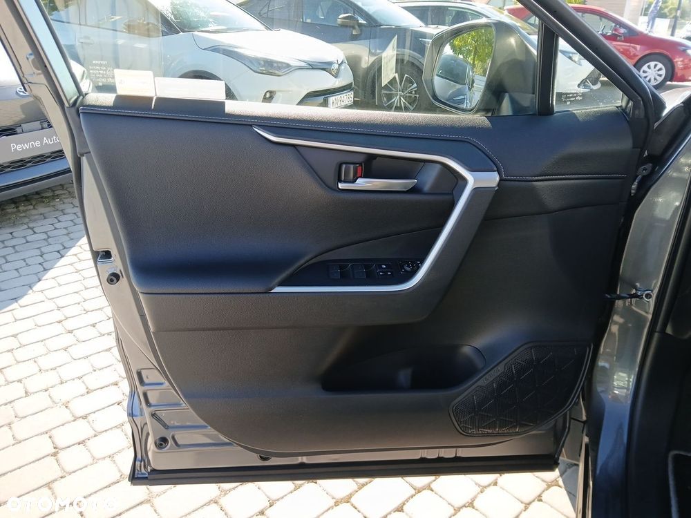 Toyota RAV4 - 22