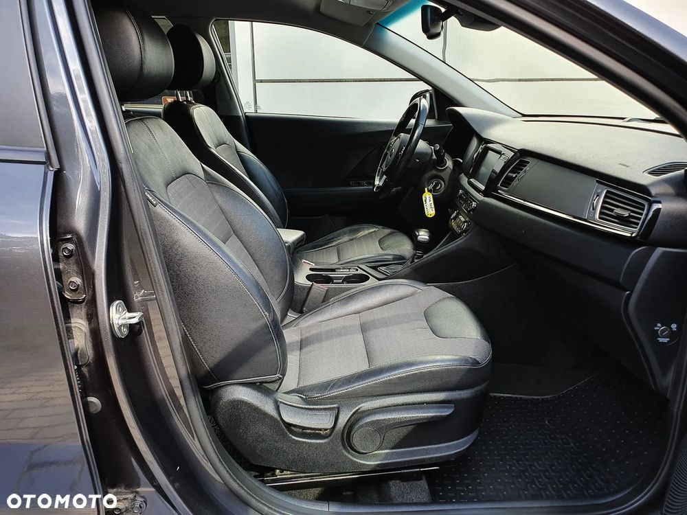 Kia Niro 1.6 GDI Hybrid L - 9