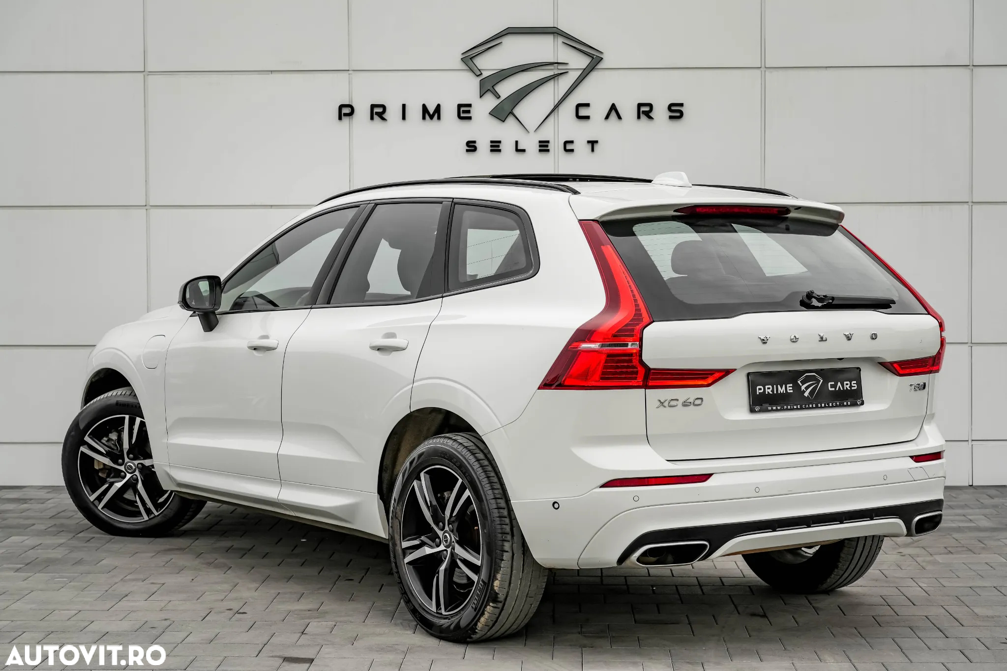 Volvo XC 60 T8 AWD Recharge Geartronic RDesign - 3