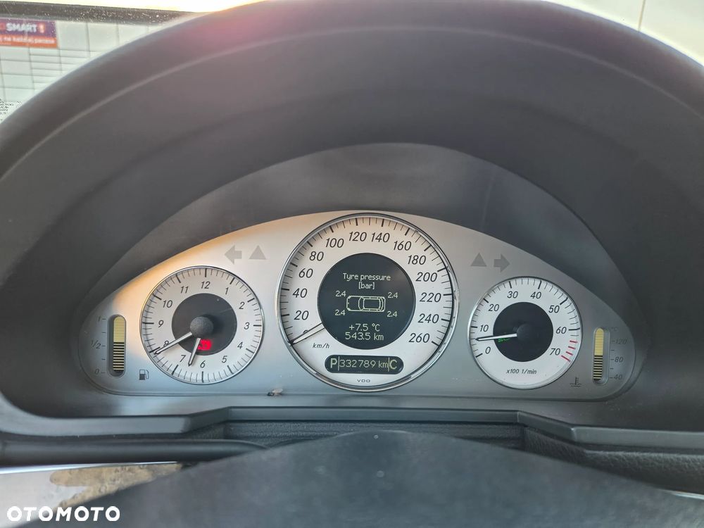 Mercedes-Benz Klasa E 350 T Avantgarde - 33