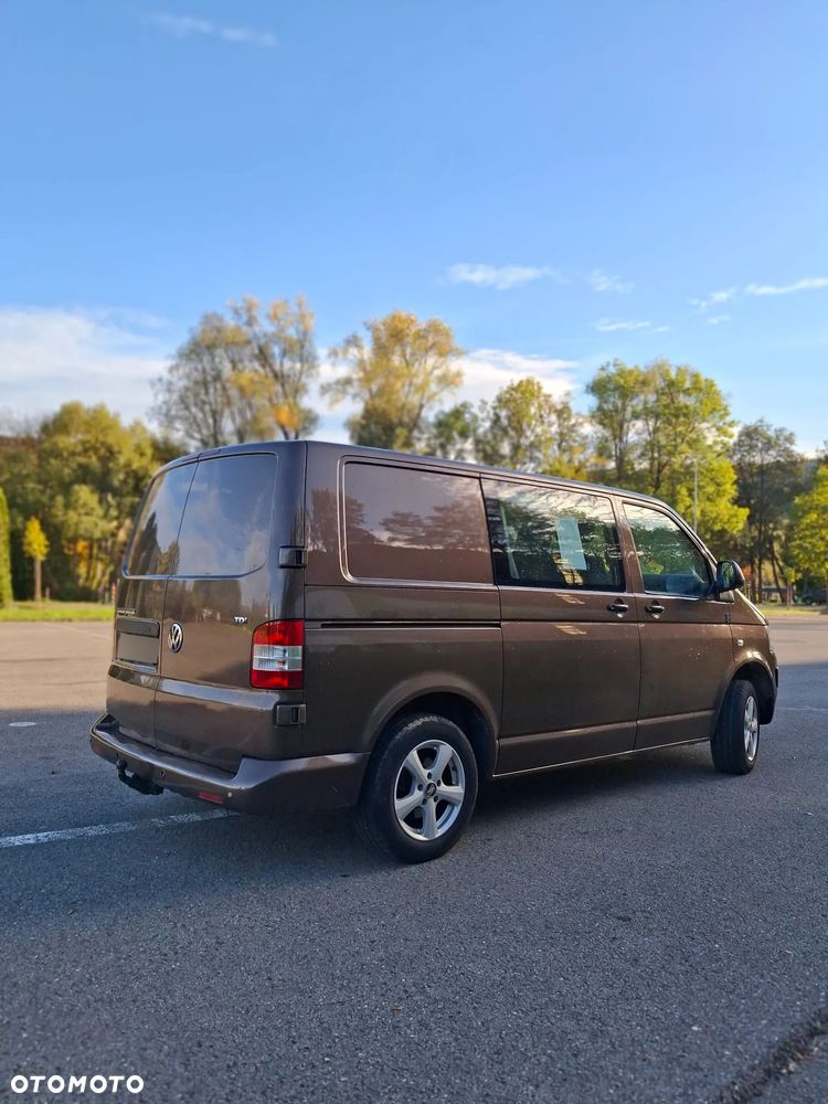 Volkswagen Transporter 2010 photo 5
