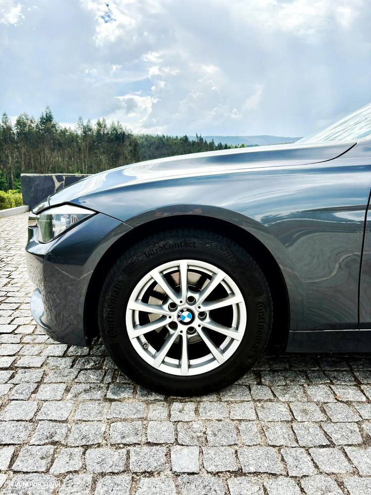 BMW 318 d - 2