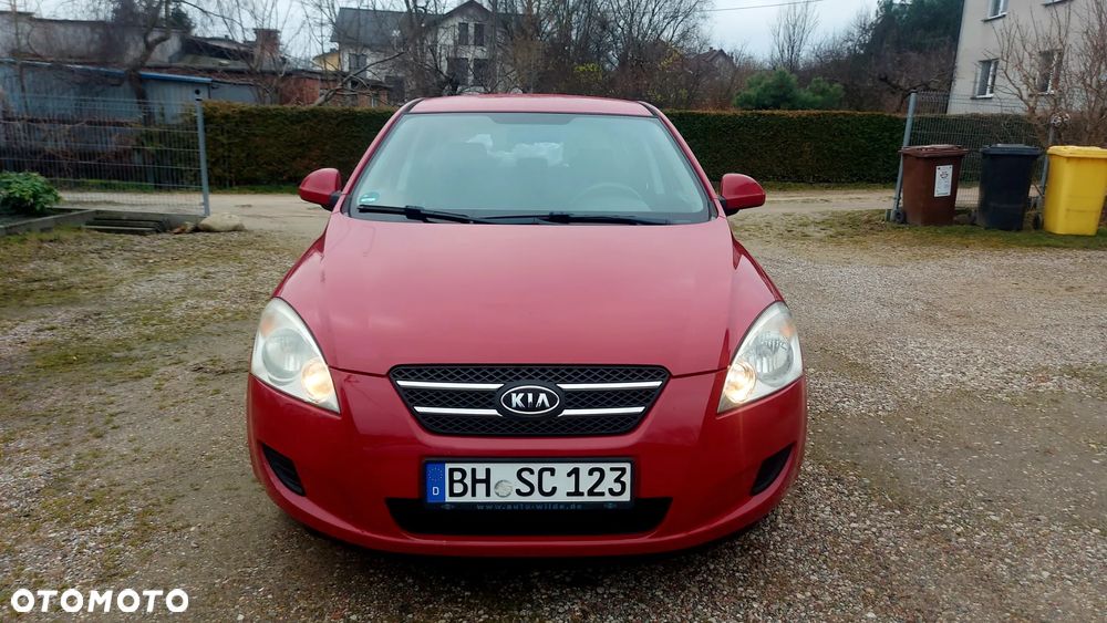 Kia Ceed 1.4 CVVT Attract - 3