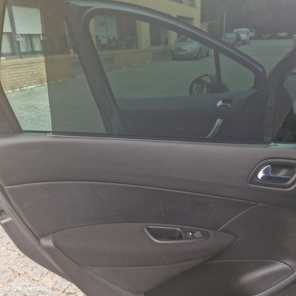 Peugeot 308 SW HDi FAP 110 Platinum - 18