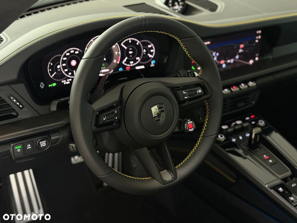 Porsche 911 Turbo S - 28