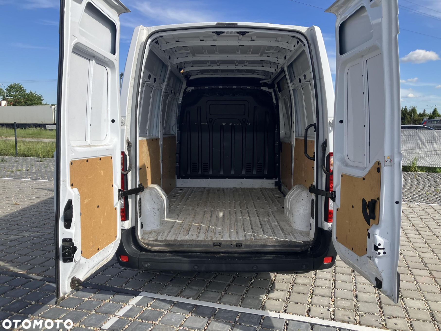 Opel movano - 18