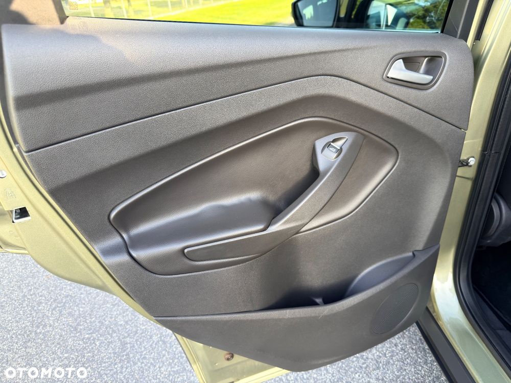 Ford Kuga 2.0 TDCi 4x4 Trend - 28