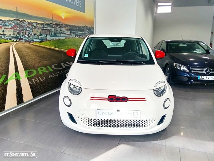 Fiat 500e (RED) - 2