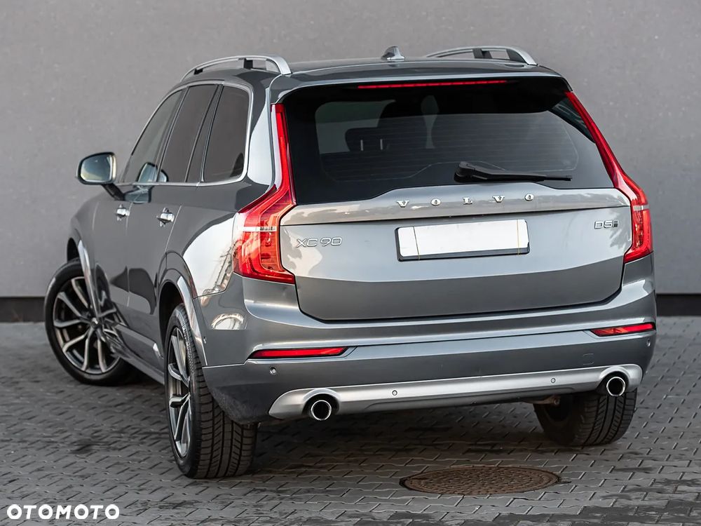 Volvo XC 90 - 8