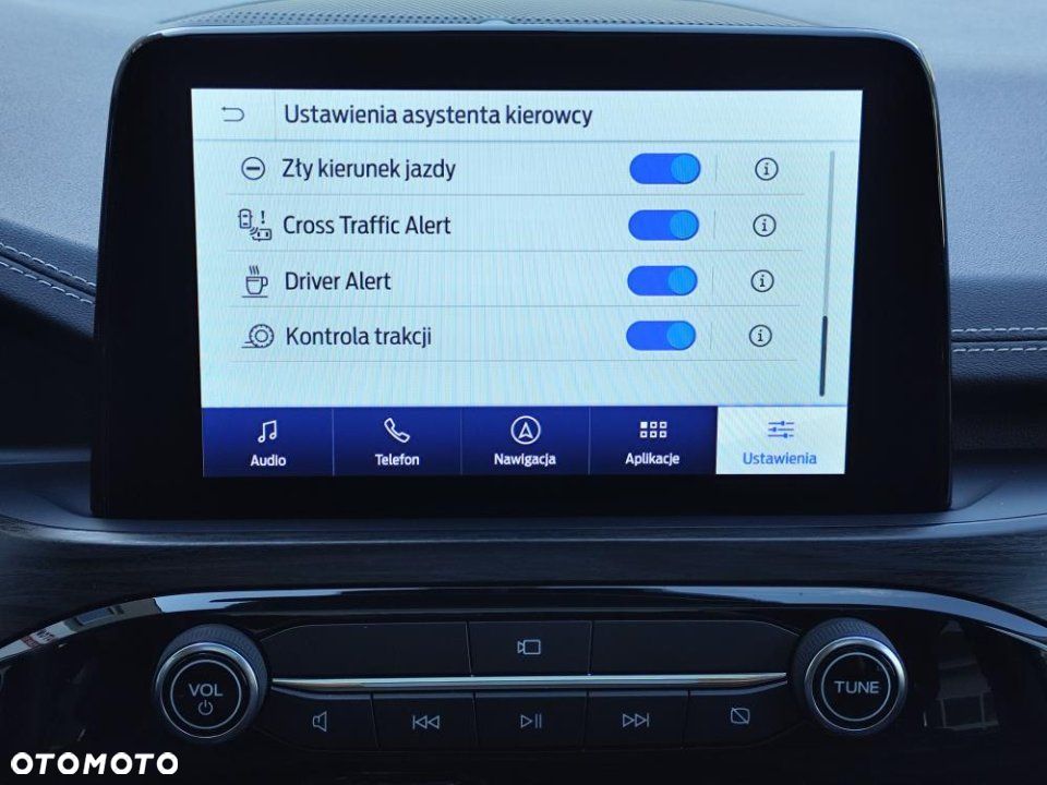 Ford Kuga - 28