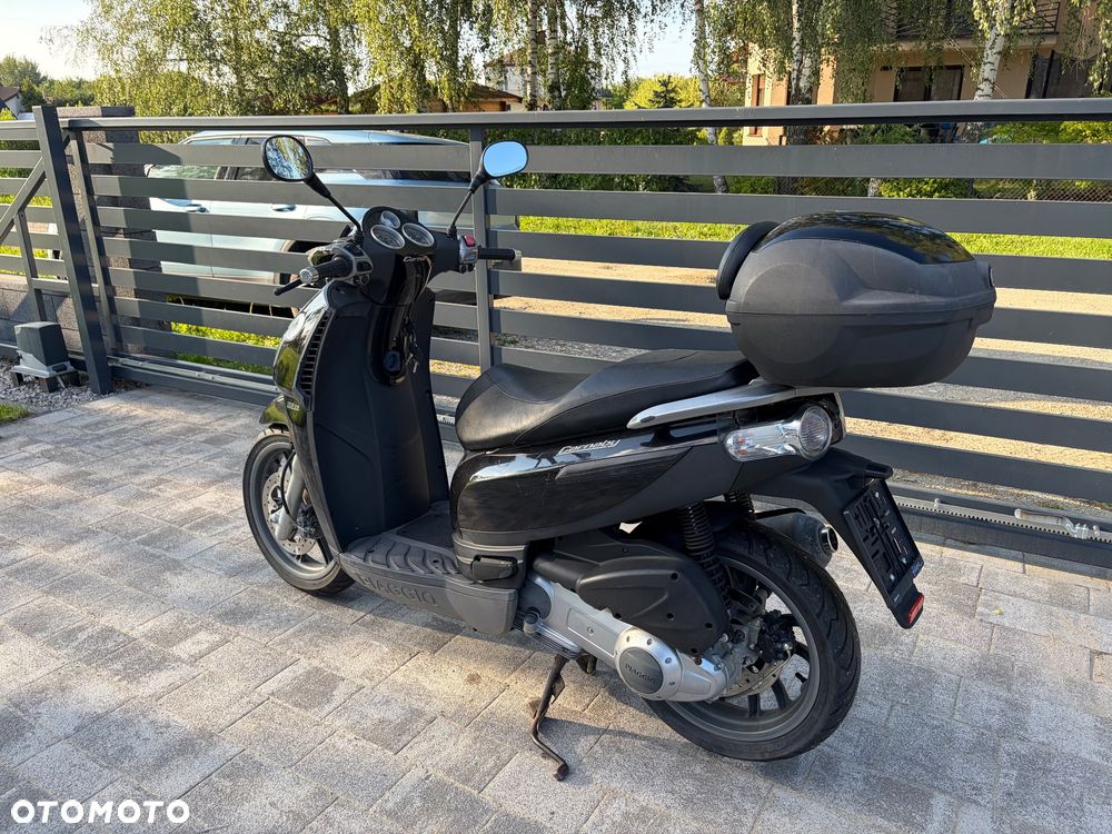 Piaggio Carnaby - 7