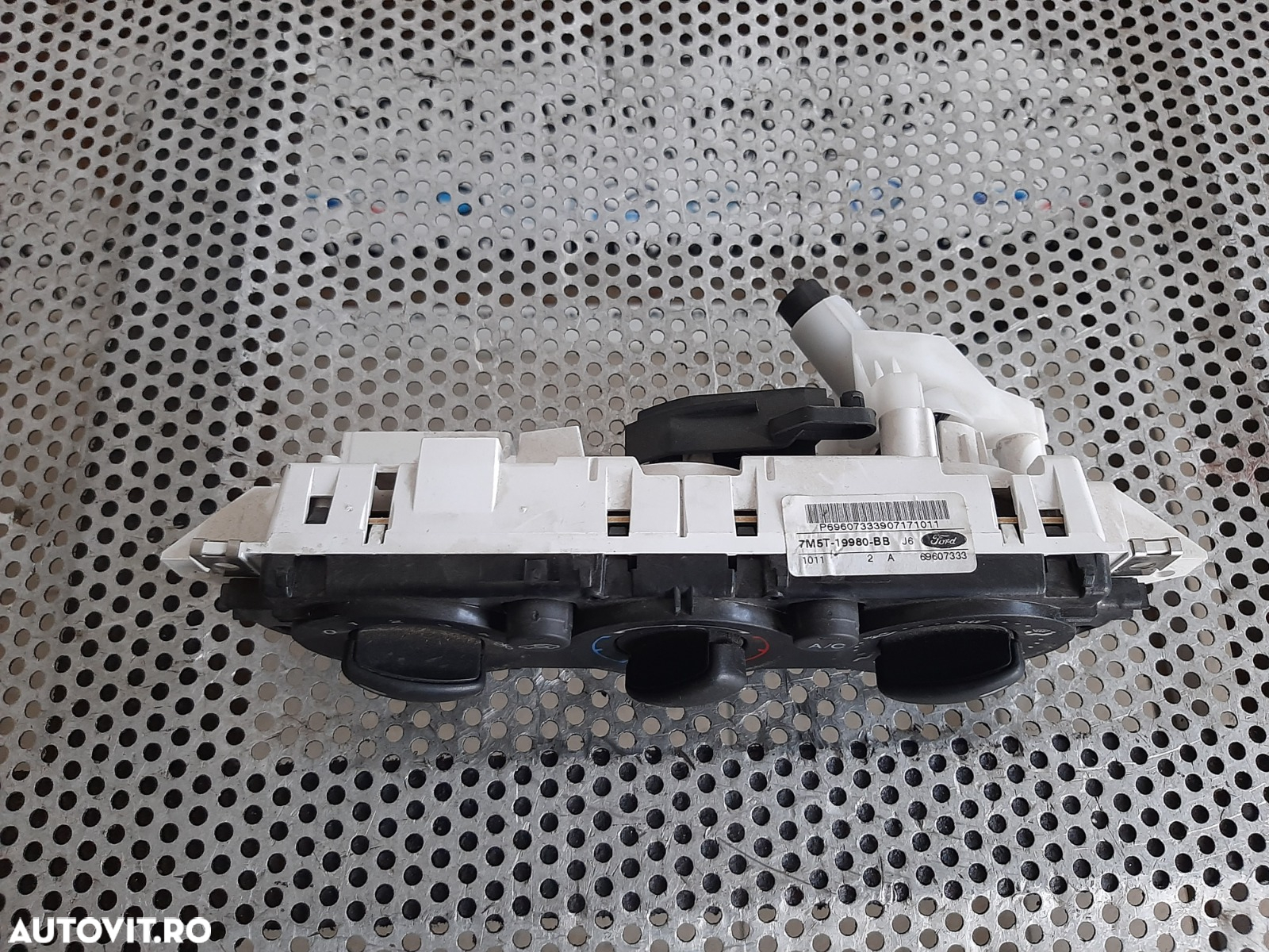 Modul Panou Consola Comenzi Clima Aer Conditionat Ford Focus 2 Facelift An 2008-2009-2010-2011 Dezmembrez Ford Focus 2 Facelift An 2008-2011 1.6 Tdci Euro 5 Motor GPDA - 4