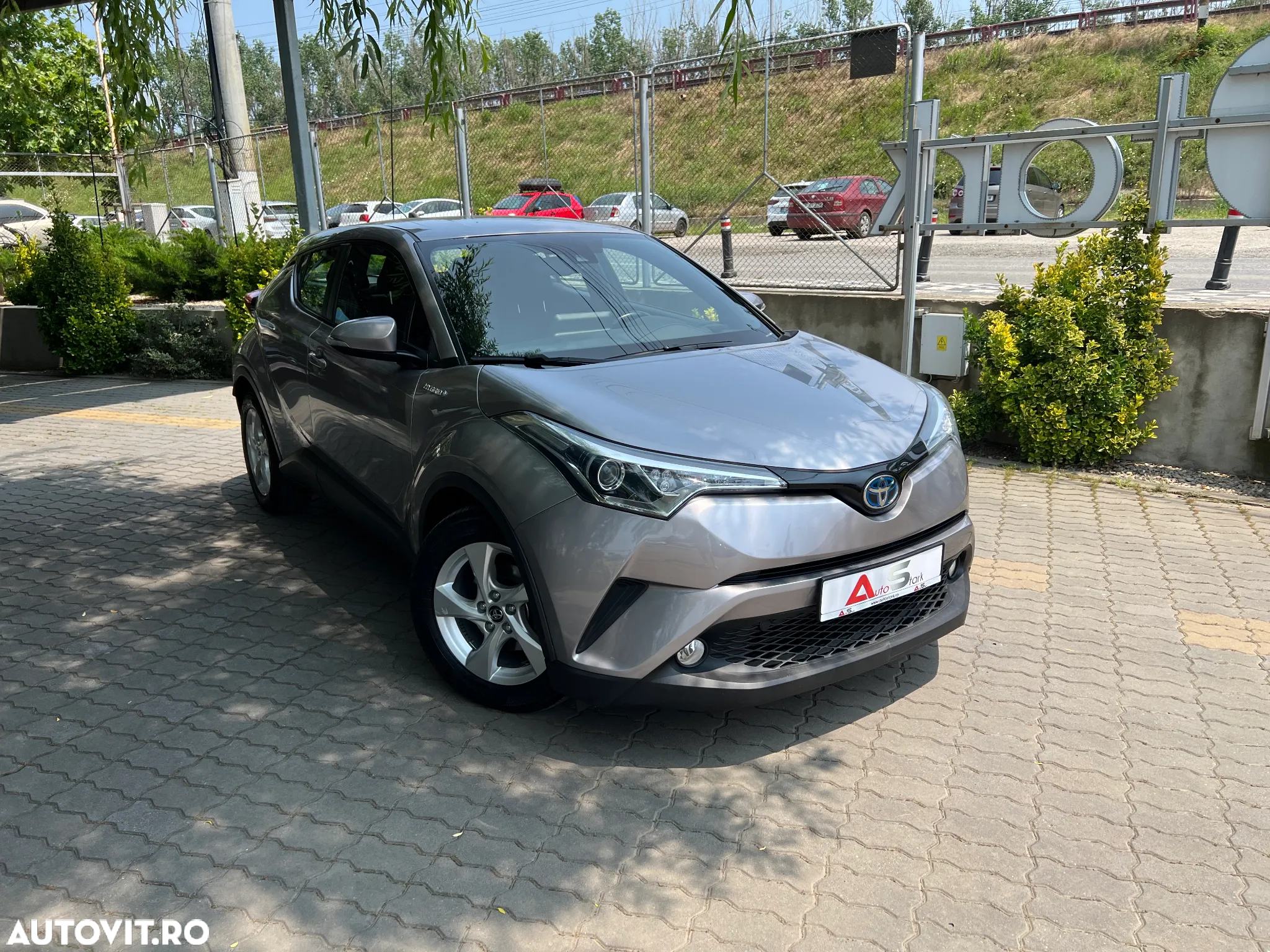 Toyota C-HR 1.8 HSD 122 CP 4x2 CVT Style - 3