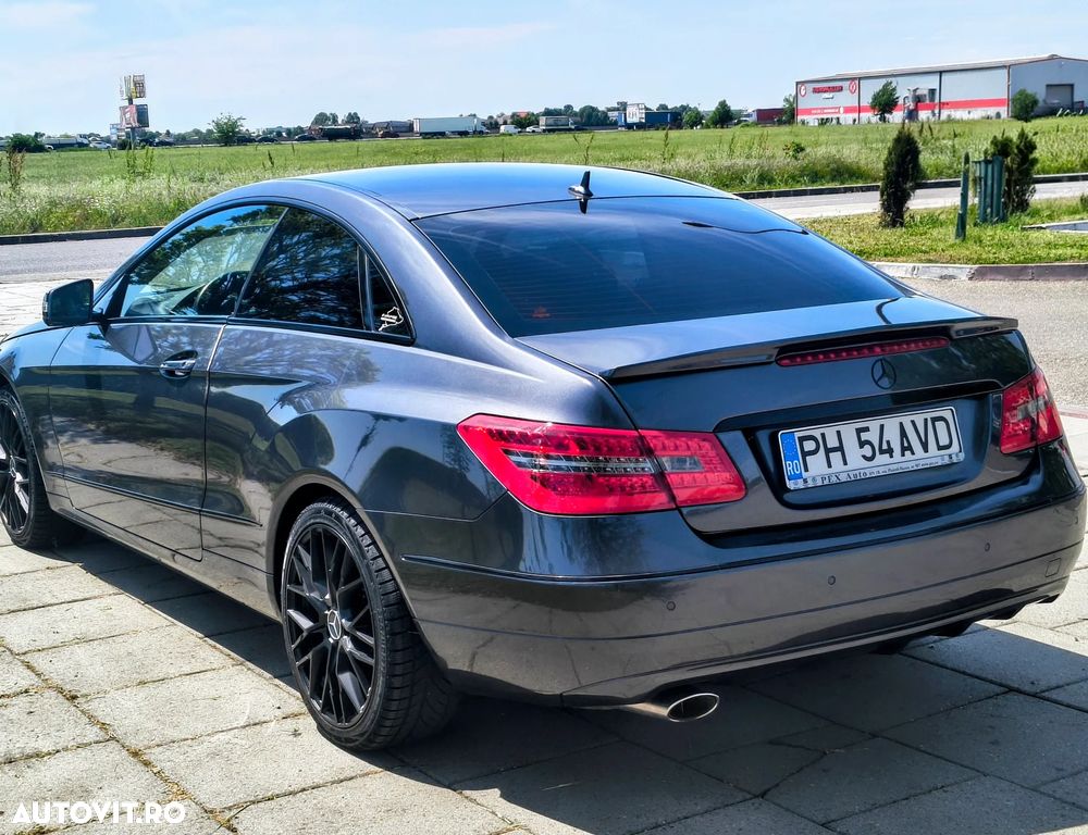 MERCEDES-BENZ E-Class 2011 — imagine 9