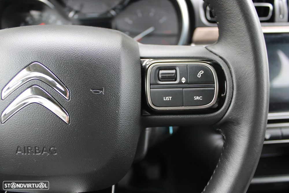 Citroën C3 1.2 PureTech Shine - 21