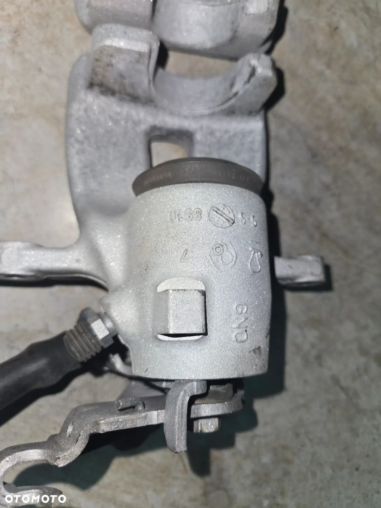 SKODA SUPERB II OCTAVIA II ZACISK HAMULCOWY TYŁ LEWY PRAWY - 5