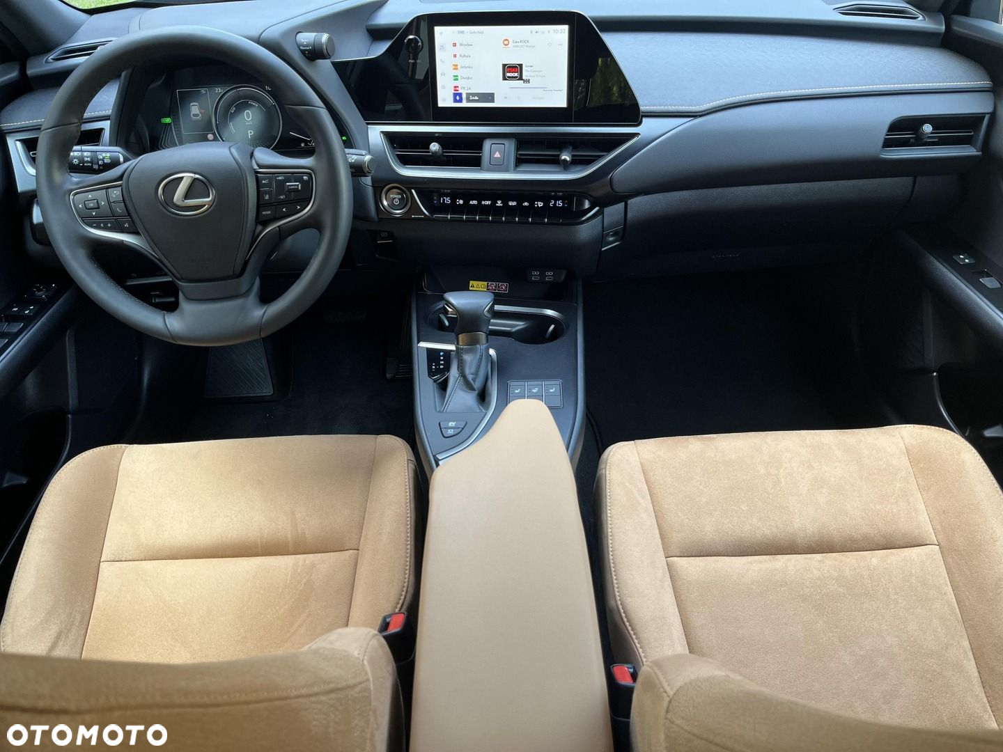 Lexus UX - 11