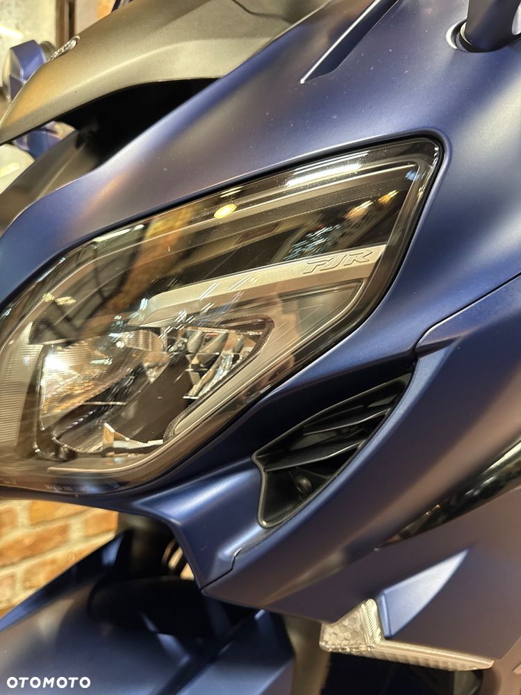 Yamaha FJR - 7