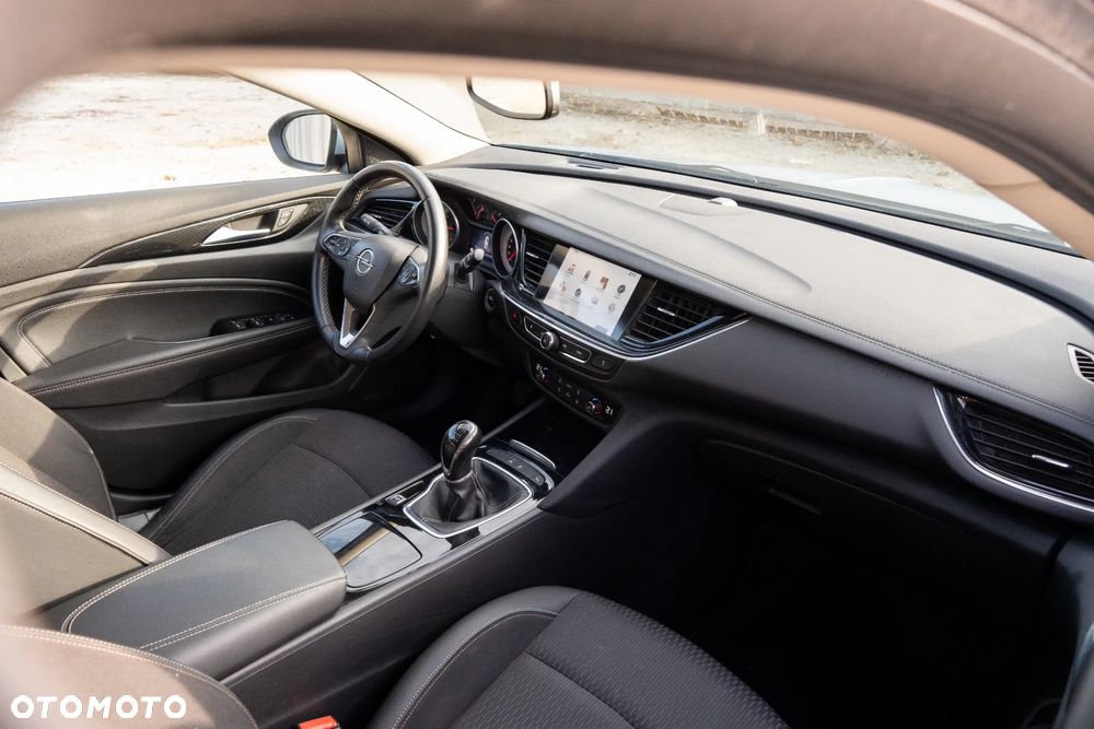 Opel Insignia 1.5 T Innovation S&S - 8