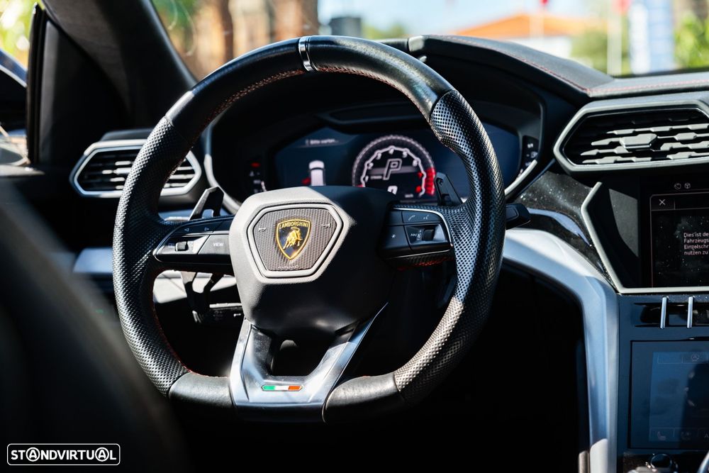 Lamborghini Urus 4.0 V8 - 8