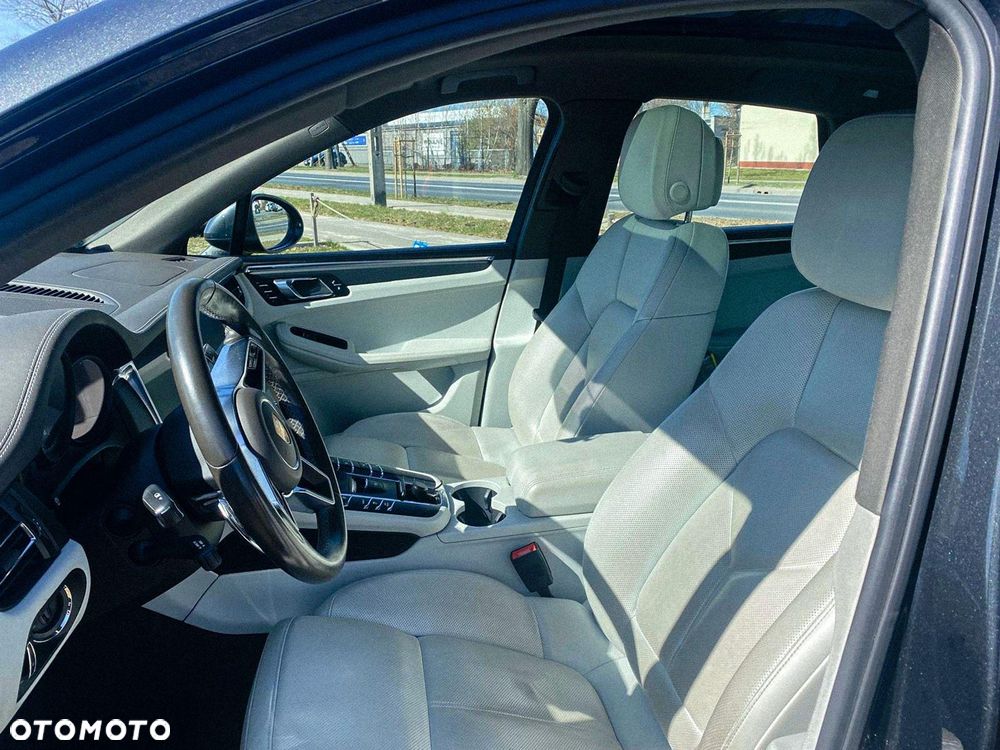 Porsche Macan - 6