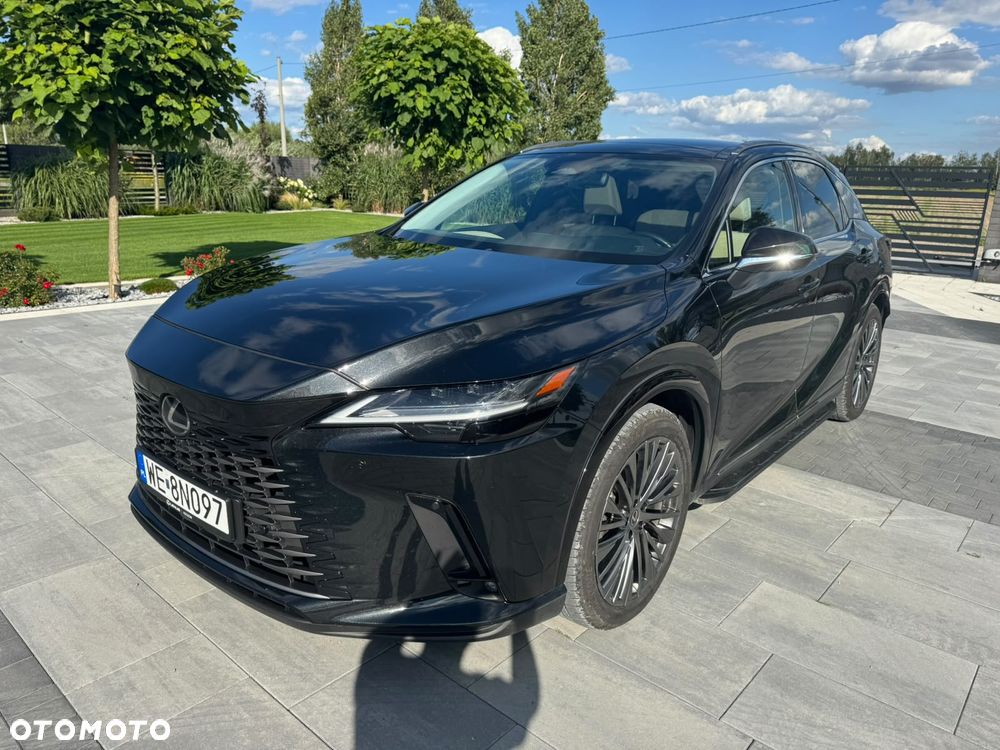 Lexus RX 450h+ Omotenashi - 2