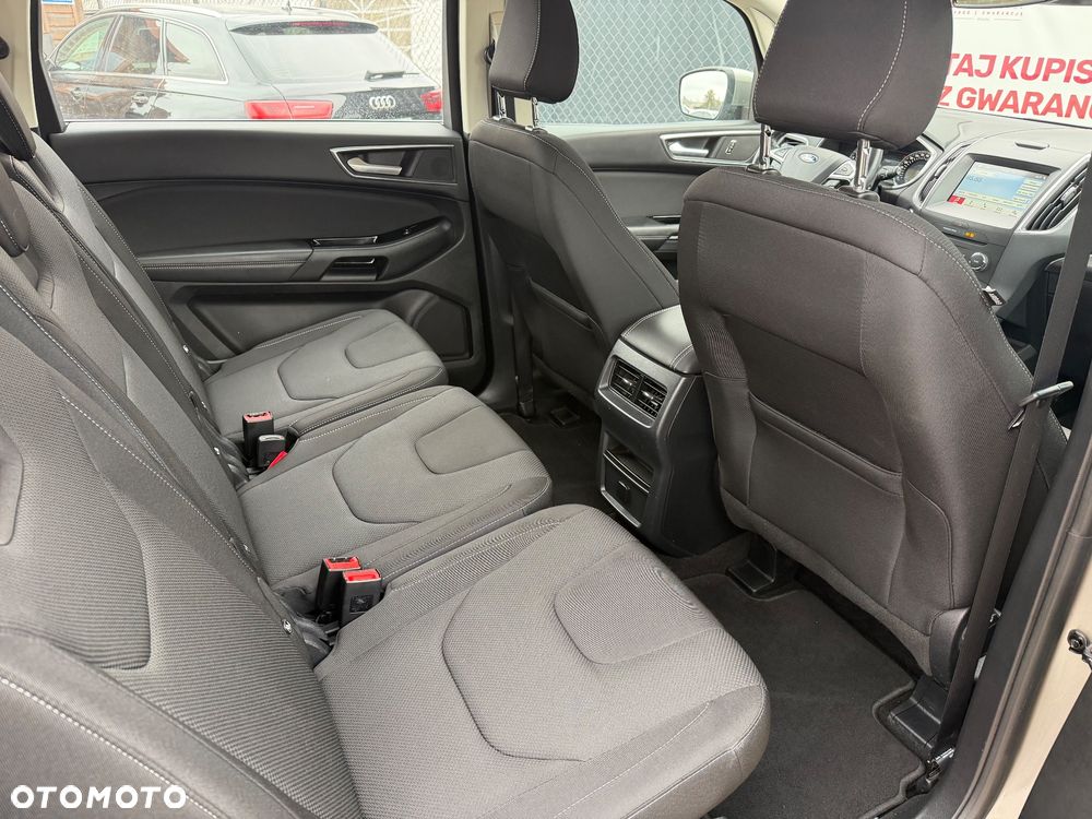 Ford S-Max - 36