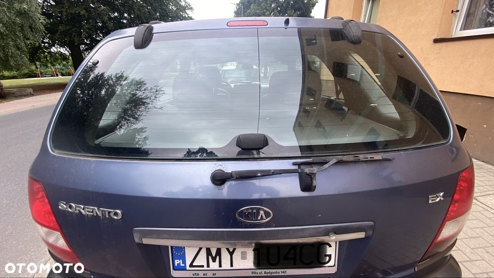 Kia Sorento - 4