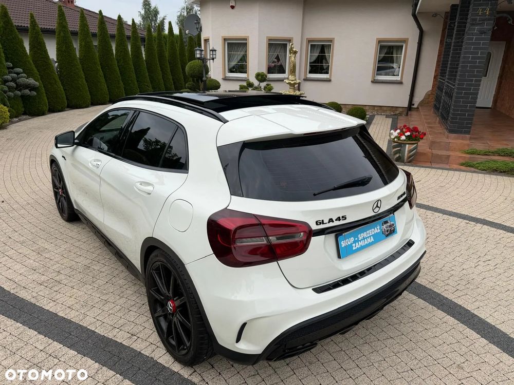 Mercedes-Benz GLA 45 AMG 4Matic 7G-DCT - 3