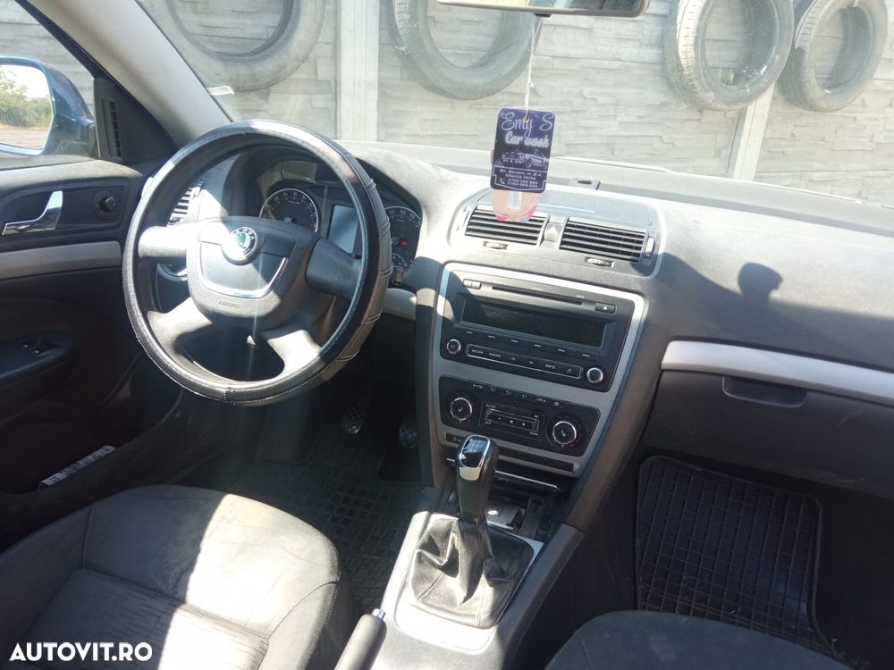 Skoda Octavia 1.6 TDI Drive - 1