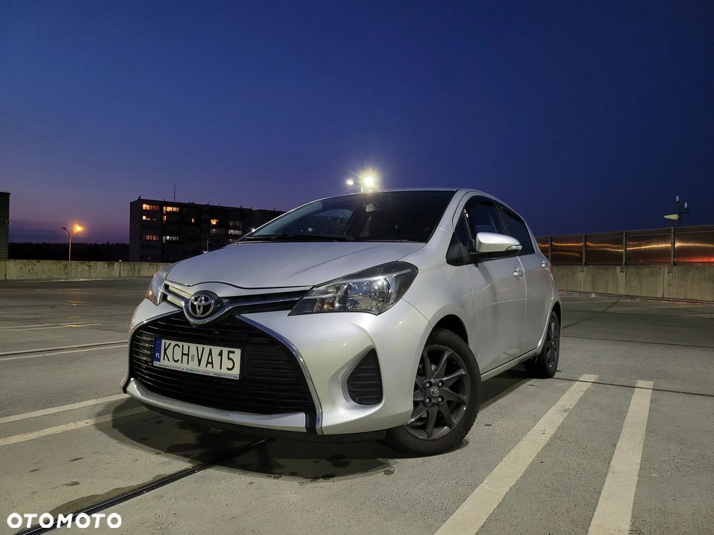 Toyota Yaris 1.33 Premium - 2