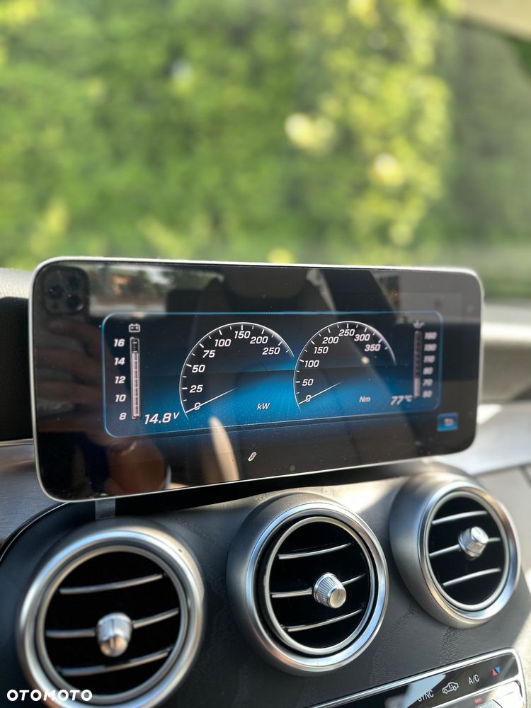 Mercedes-Benz Klasa C 300 4MATIC 9G-TRONIC - 25