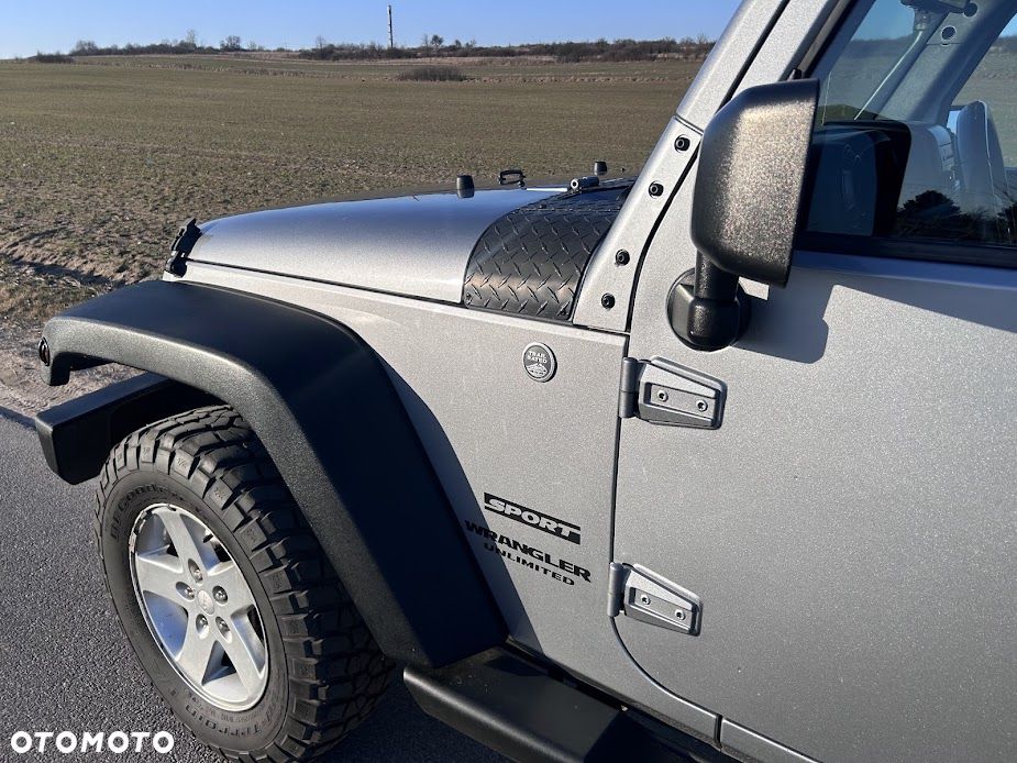 Jeep Wrangler - 26