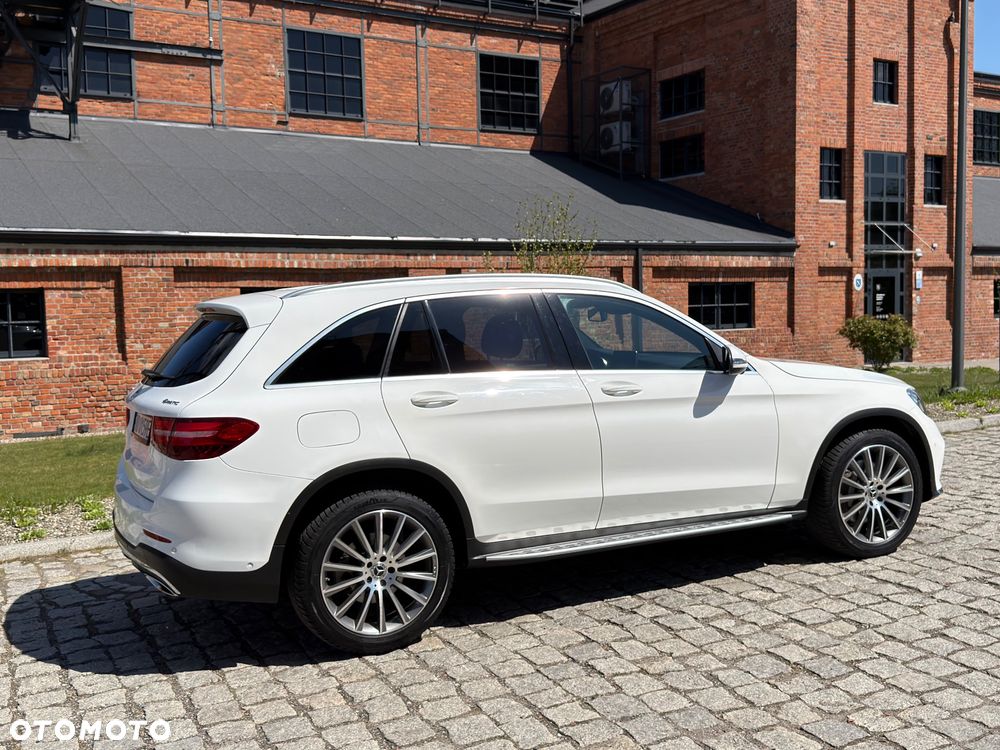 Mercedes-Benz GLC 250 4-Matic - 4